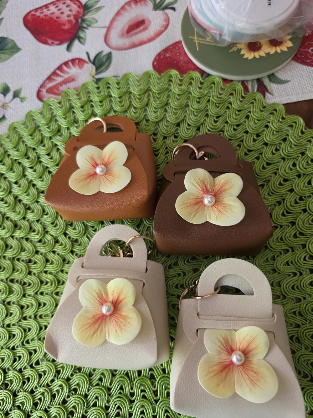🌸 Mini Flower Purse Charm, Keychain & AirPods Holder 🌸